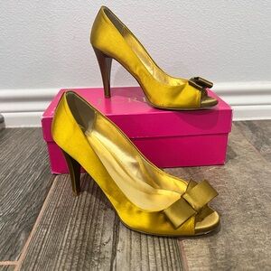 j Crew bow peep toe heels size 8